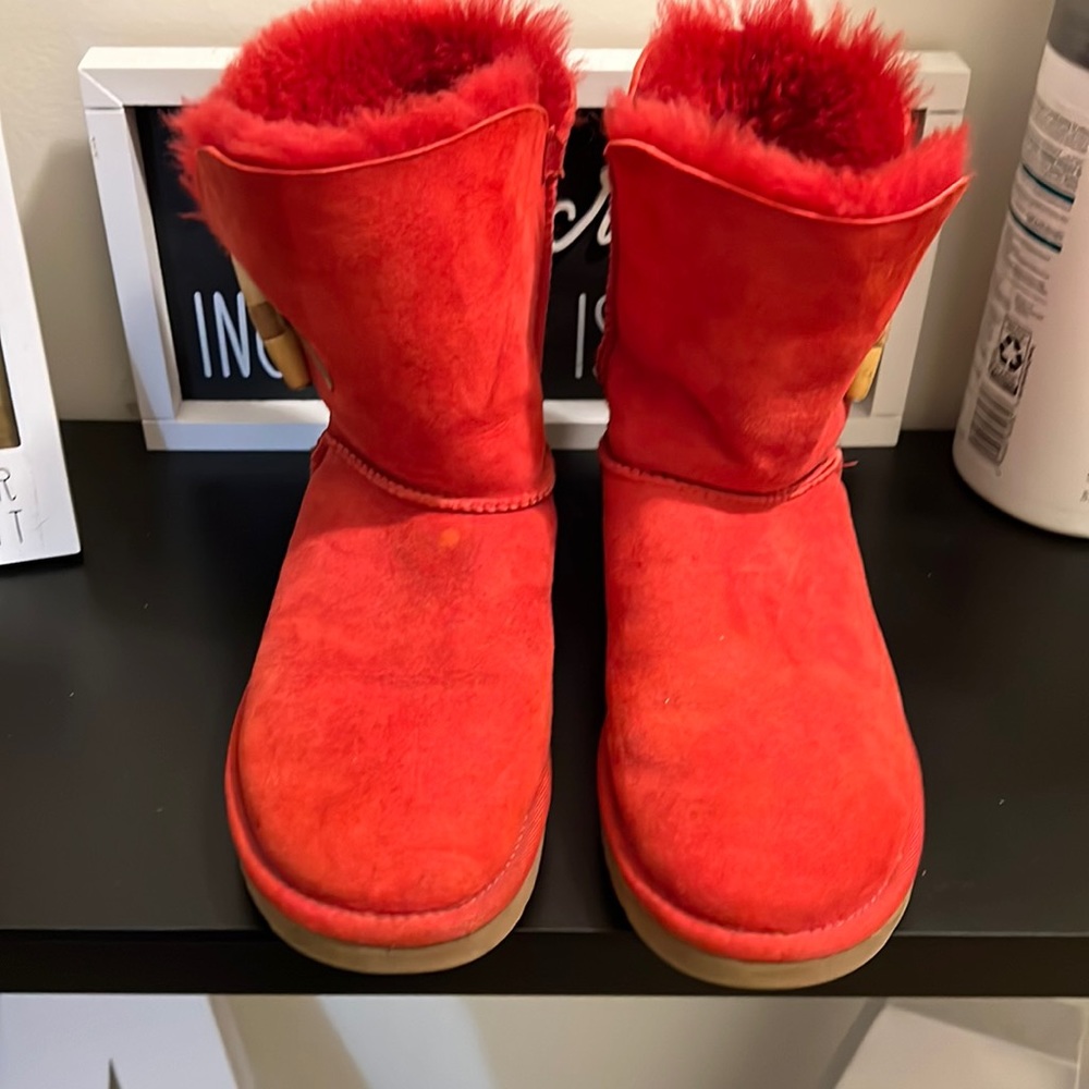 🥵 Red Flaming UGGS ♥️